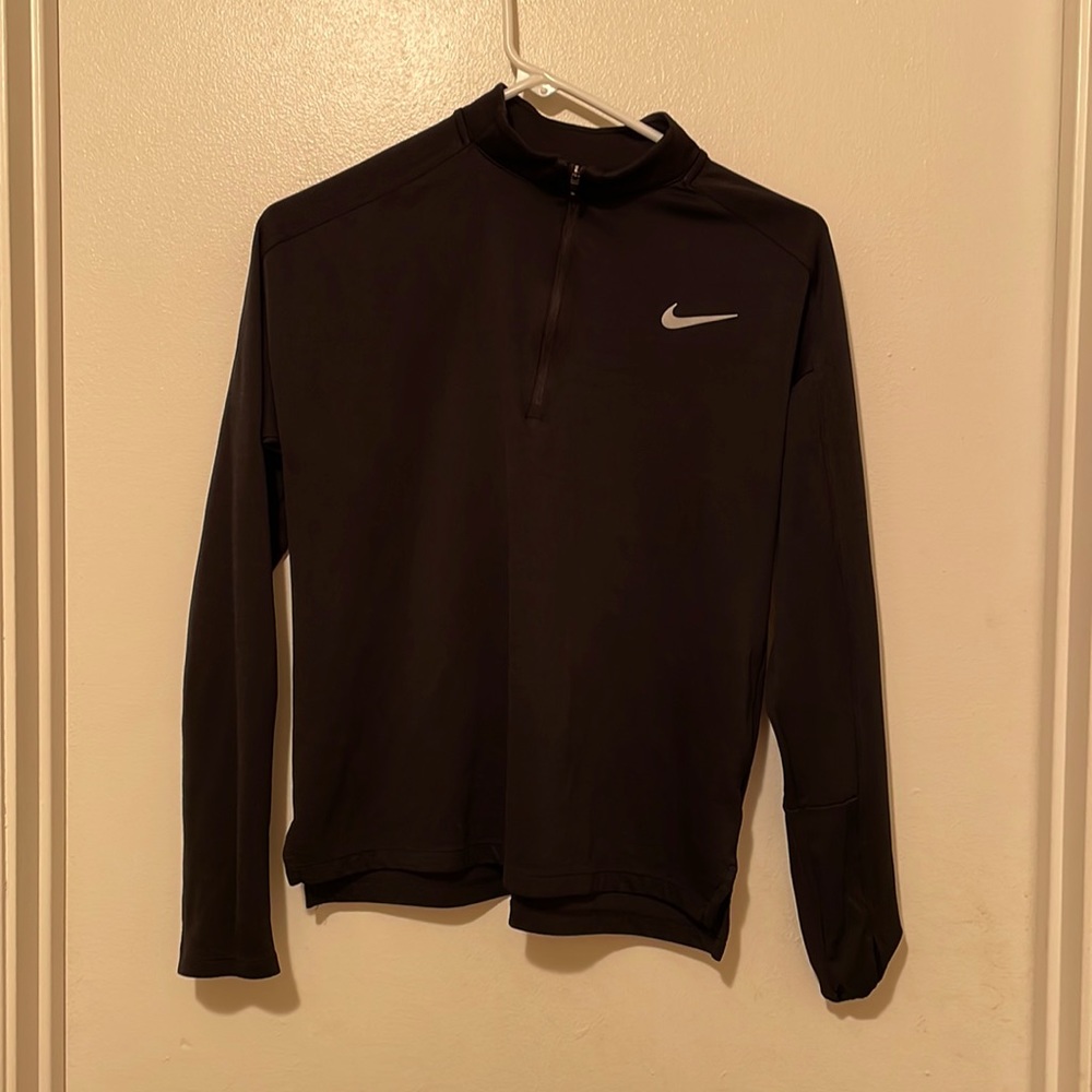 Black Nike pull over size S